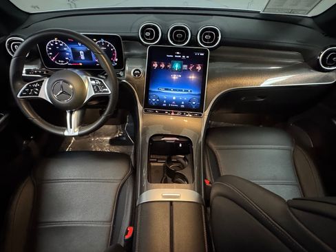 Certified 2024 Mercedes-Benz GLC 300 image 34