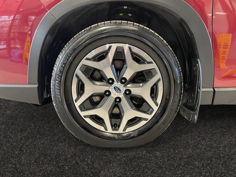 Used 2021 Subaru Forester Premium image 14