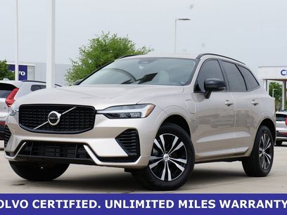 New 2025 Volvo XC60 T8 Core
