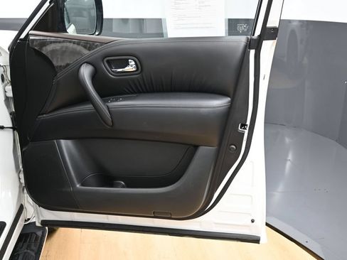 Used 2022 Nissan Armada Platinum AWD/4WD image 43