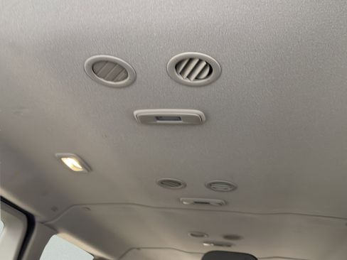 Used 2023 Ford Transit 350 XLT image 15