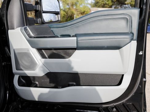 Used 2024 Ford F250 Limited image 28