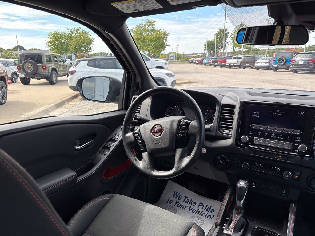 Used 2022 Nissan Frontier PRO-4X AWD/4WD image 23