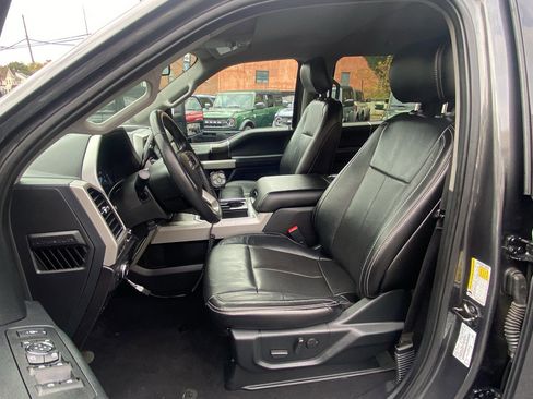 Certified 2020 Ford F350 Lariat w/ Lariat Value Package image 17