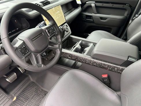New 2026 Land Rover Defender 110 OCTA AWD/4WD image 4