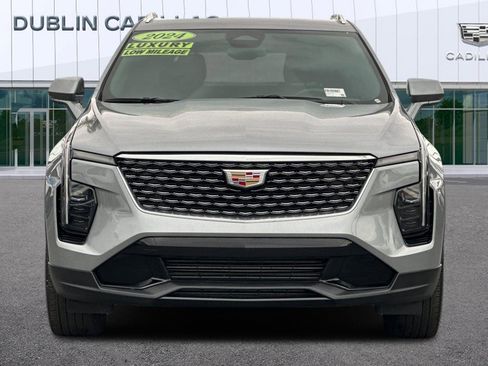 Used 2024 Cadillac XT4 Premium Luxury image 9