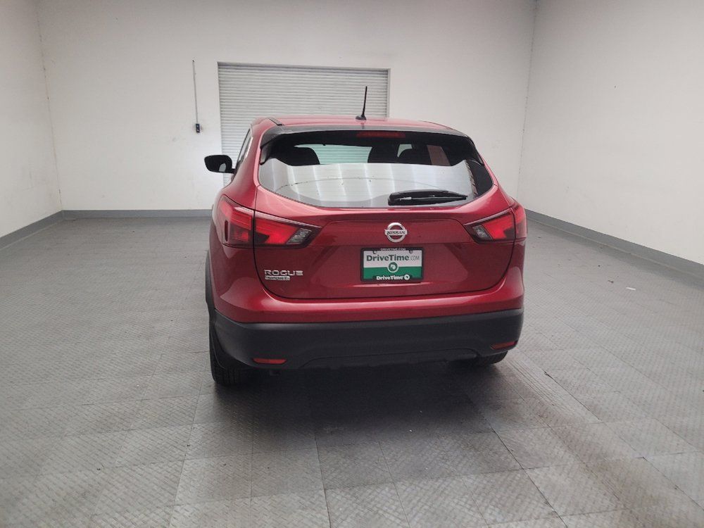 Used 2018 Nissan Rogue Sport S w/ S Appearance Package FWD image 6