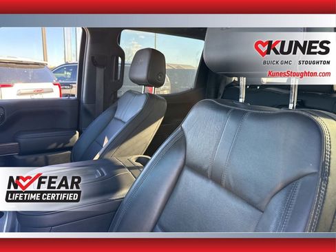 Used 2019 Chevrolet Silverado 1500 High Country image 19