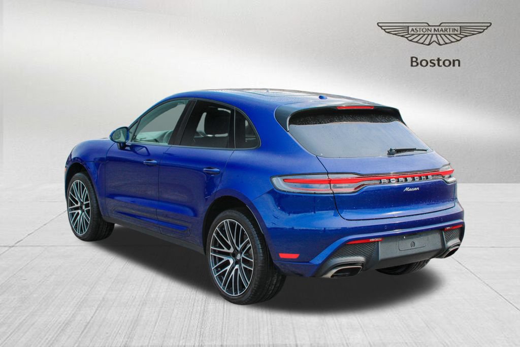 Used 2025 Porsche Macan AWD/4WD image 5
