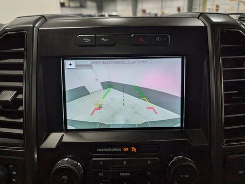 Used 2019 Ford F150 XLT w/ Equipment Group 302A Luxury AWD/4WD image 28