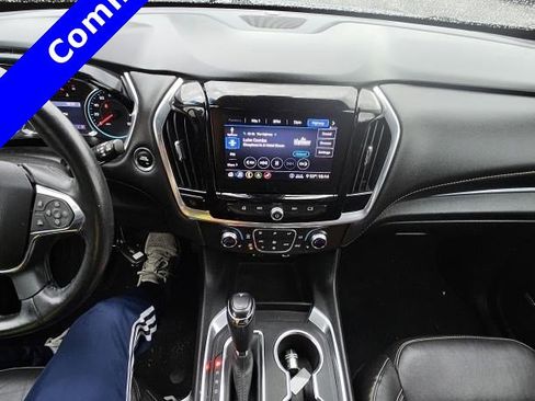 Used 2020 Chevrolet Traverse RS image 17