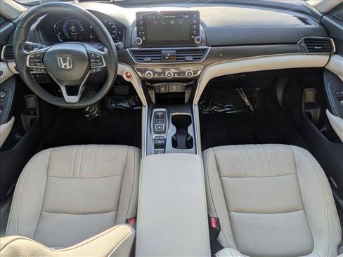 Used 2019 Honda Accord Touring image 17