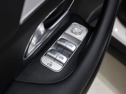 Used 2026 Mercedes-Benz GLS 450 4MATIC image 19