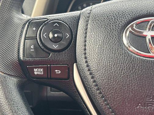 Used 2015 Toyota RAV4 XLE AWD/4WD image 19
