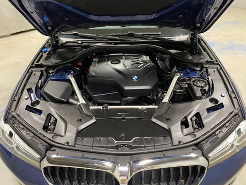 Certified 2023 BMW 530i xDrive w/ Convenience Package image 31
