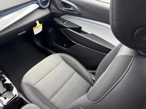 New 2026 Chevrolet Trax LT w/ Driver Confidence Package image 10