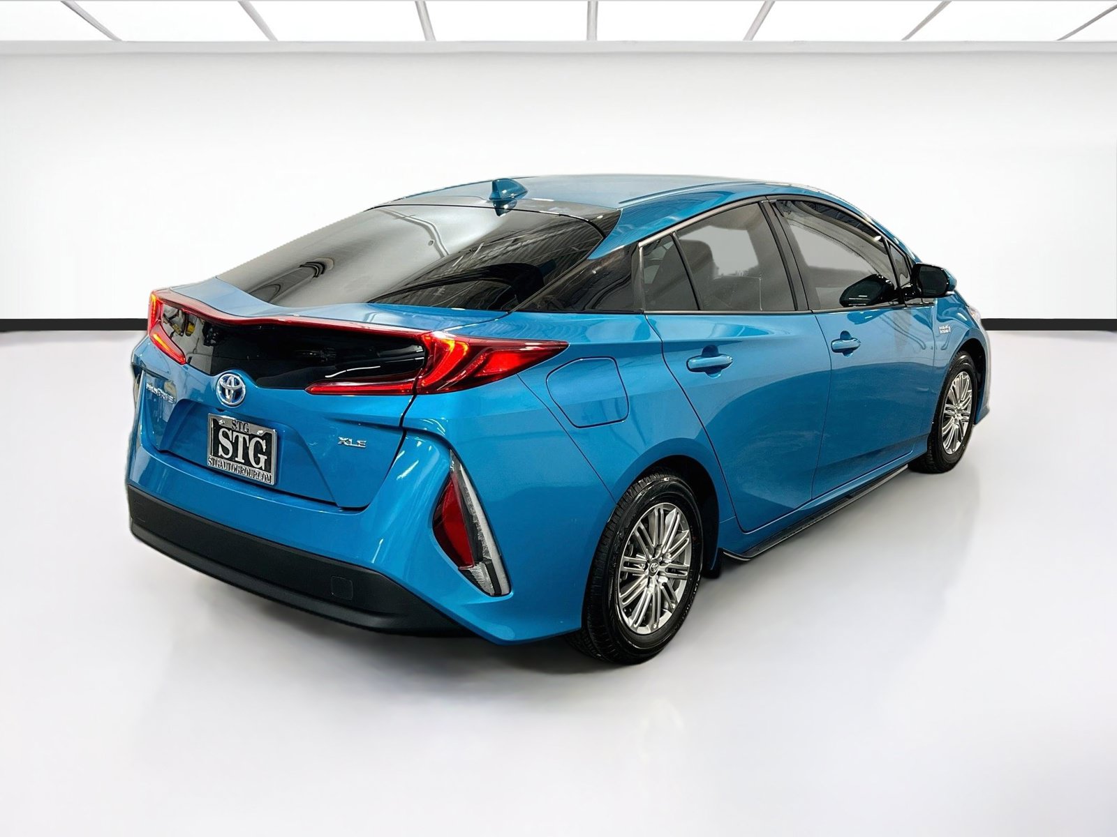 Used 2020 Toyota Prius Prime FWD image 4