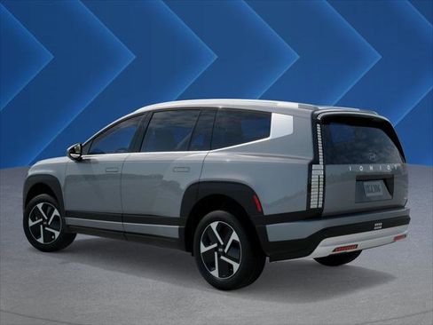 New 2026 Hyundai Ioniq 9 SE image 5