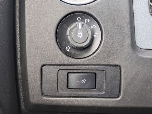 Used 2014 Ford F150 XLT w/ Equipment Group 302A Luxury image 16