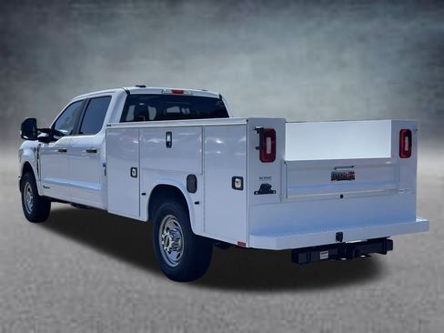 New 2025 Ford F350 XL w/ XL Chrome Package image 18