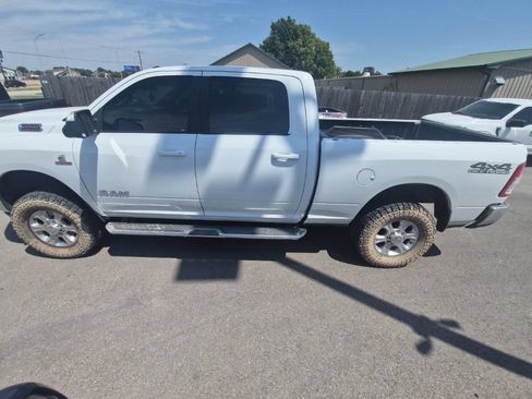 Used 2021 RAM 2500 Big Horn w/ Level 1 Equipment Group AWD/4WD image 8