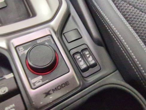 Used 2019 Subaru Forester Premium w/ All-Weather Package AWD/4WD image 20