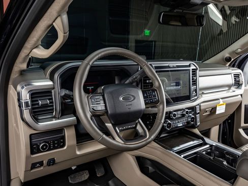 Used 2026 Ford F350 Platinum w/ Platinum Plus Package image 18