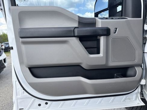 Used 2020 Ford F250 XL w/ STX Appearance Package image 10