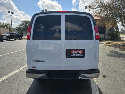 Used 2019 Chevrolet Express 3500 LT w/ LT Preferred Equipment Group image 4