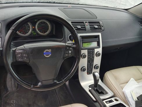 Used 2013 Volvo C70 T5 w/ Climate Pkg image 12