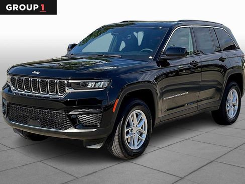 New 2025 Jeep Grand Cherokee Laredo X w/ Luxury Tech Group I AWD/4WD image 1