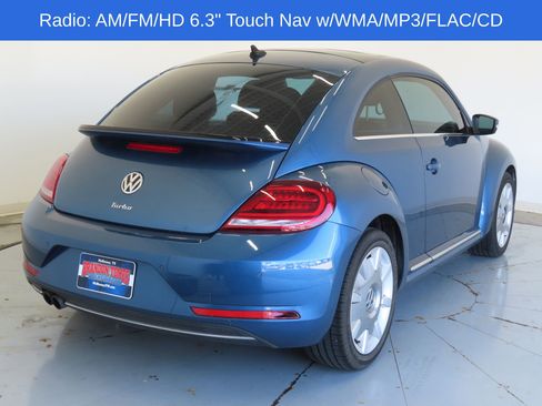 Used 2019 Volkswagen Beetle 2.0T SE image 4