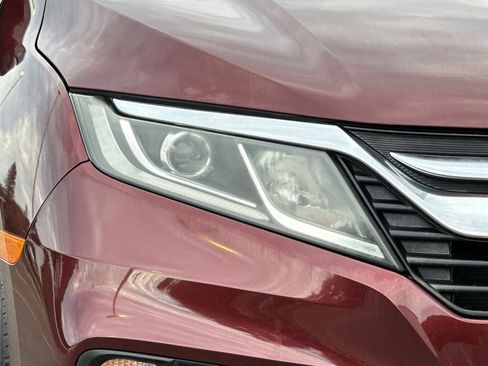 Certified 2018 Honda Odyssey EX-L image 10