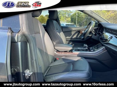 Used 2019 Audi Q8 Premium Plus w/ Premium Plus AWD/4WD image 10