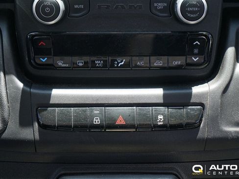 Used 2025 RAM ProMaster 2500 w/ Convenience Group FWD image 21
