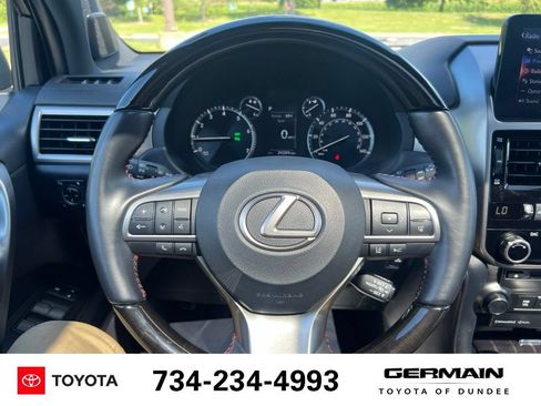 Used 2023 Lexus GX 460 Premium w/ Premium Plus Package AWD/4WD image 15
