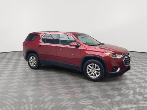 Used 2020 Chevrolet Traverse LT w/ LPO, Floor Liner Package image 40