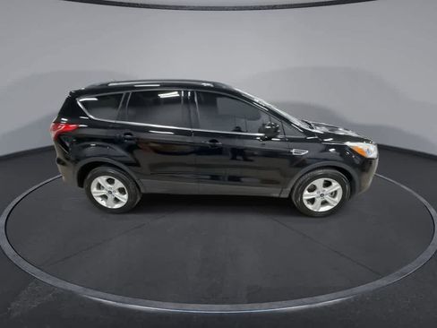 Used 2016 Ford Escape SE w/ Equipment Group 201A AWD/4WD image 9