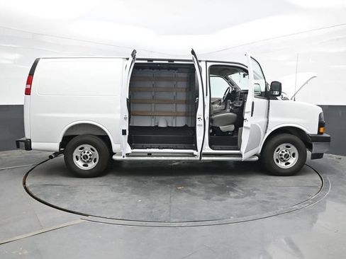 Used 2025 GMC Savana 2500 w/ Driver Convenience Package RWD image 53