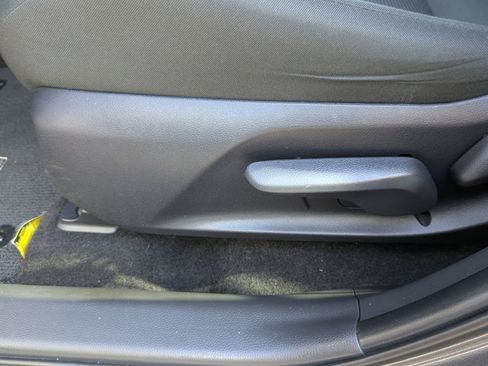 Used 2024 Toyota RAV4 LE image 21