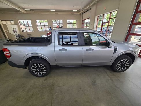 Used 2022 Ford Maverick Lariat FWD image 8