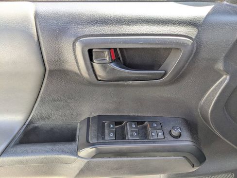 Used 2023 Toyota Tacoma SR AWD/4WD image 14