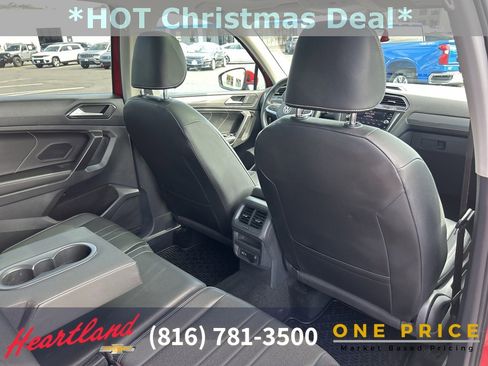 Used 2023 Volkswagen Tiguan SE image 50