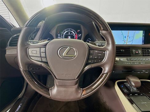 Used 2018 Lexus LS 500 AWD w/ Luxury Package image 7