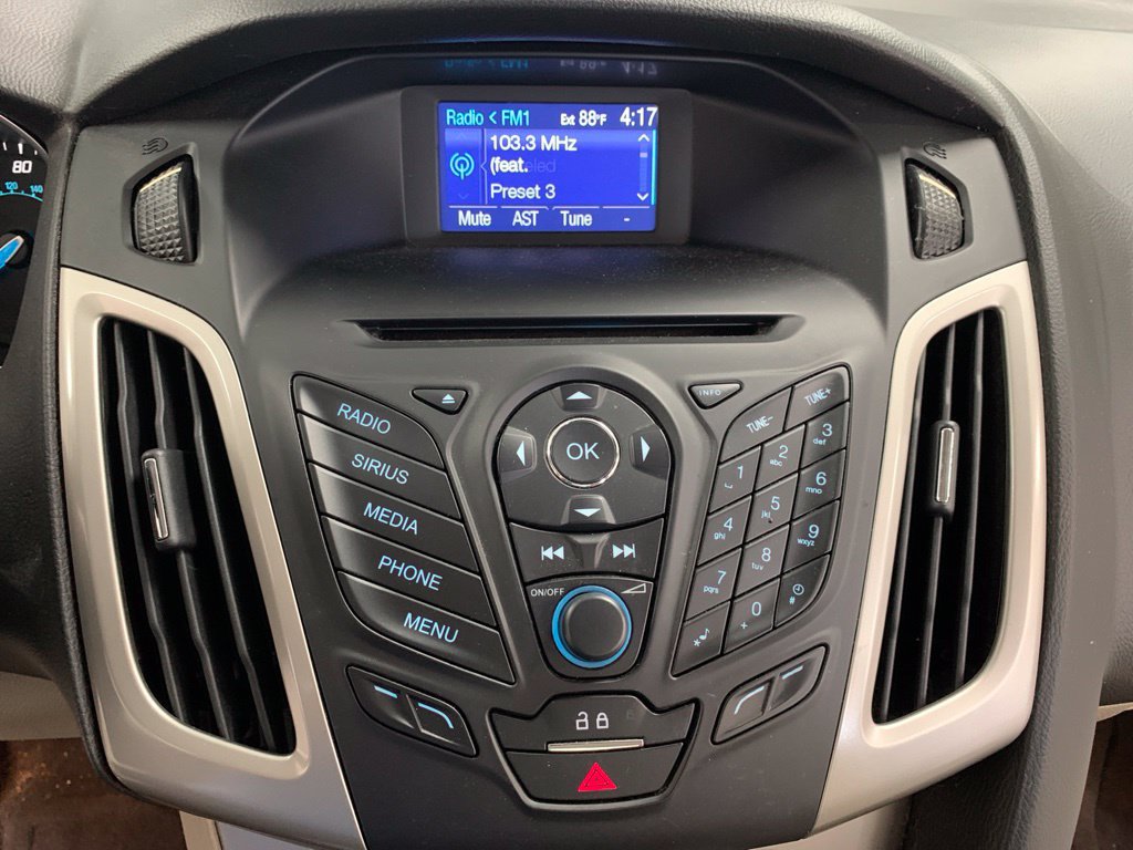 Used 2013 Ford Focus SE FWD image 20