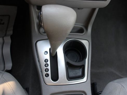 Used 2004 Chevrolet Malibu LS FWD image 8