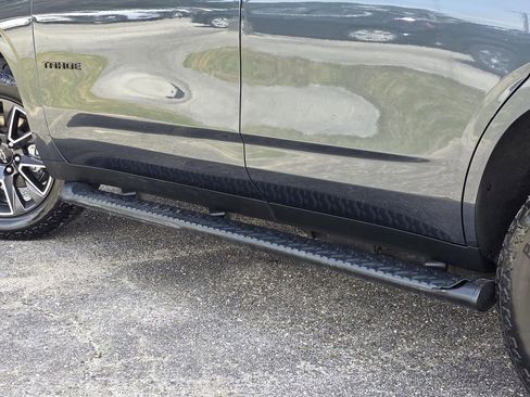 Used 2021 Chevrolet Tahoe Z71 w/ Z71 Off-Road Package image 44