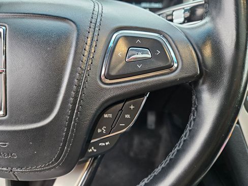 Used 2018 Lincoln MKZ Reserve image 21