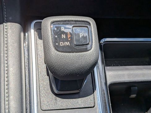 Used 2023 Nissan Pathfinder SL w/ Black Appearance Package AWD/4WD image 26