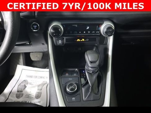 Used 2025 Toyota RAV4 XLE AWD/4WD image 26